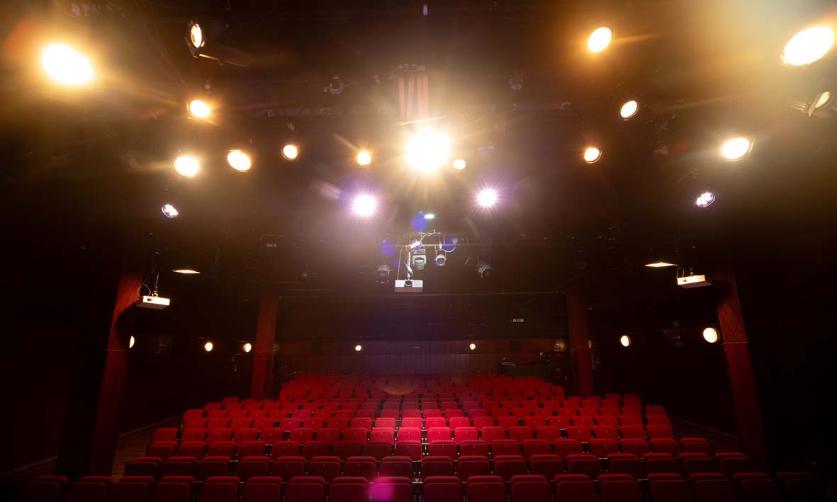 pequeño teatro gran via madrid noche de chicas c